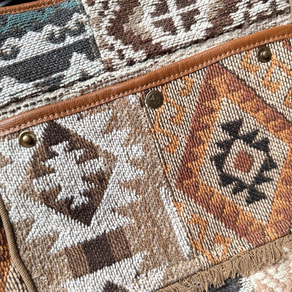 Myra Sonoran Sands Aztec Western Crossbody Bag Boho Woven Canvas NWT - Picture 7 of 11